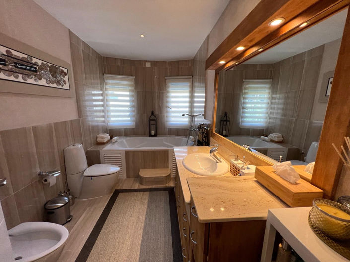 Image No.34-3 Bed House for sale