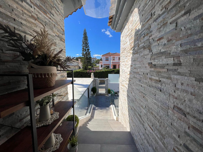 Image No.36-3 Bed House for sale