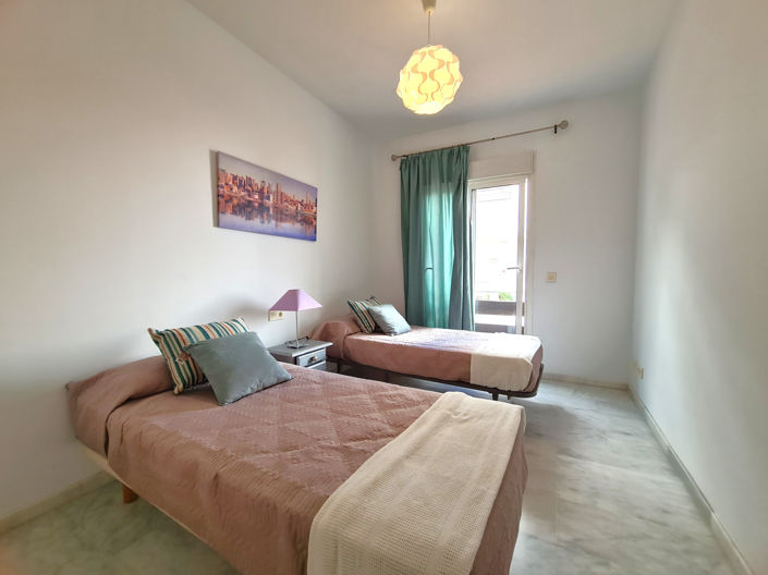 Image No.25-4 Bed Apartment for sale