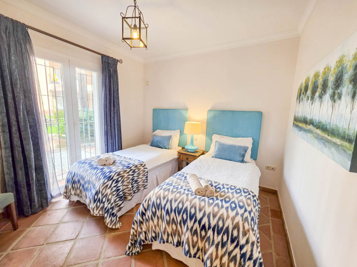 Image No.37-3 Bed Apartment for sale