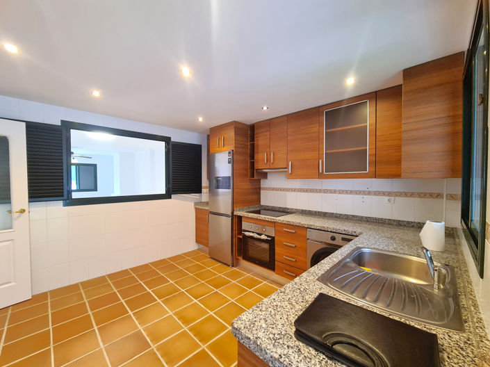 Image No.14-3 Bed House for sale