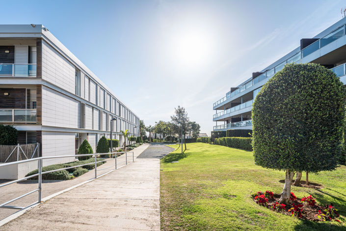 Image No.15-3 Bed Apartment for sale