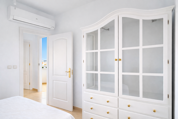 Image No.19-3 Bed Apartment for sale