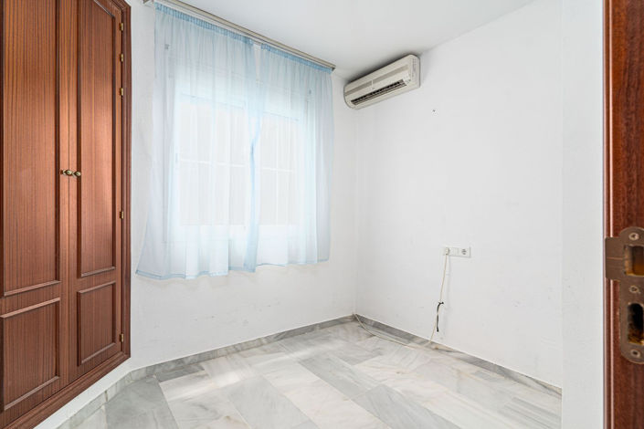 Image No.13-2 Bed Apartment for sale