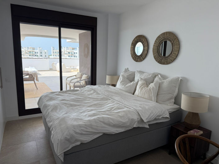 Image No.13-3 Bed Apartment for sale