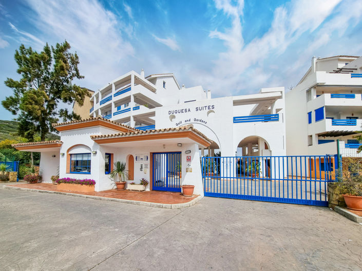 Image No.13-2 Bed Property for sale