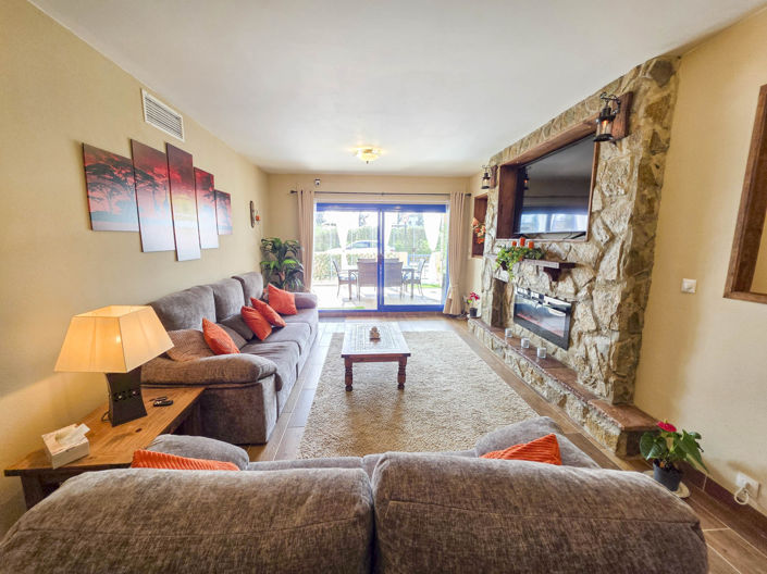 Image No.23-2 Bed Property for sale