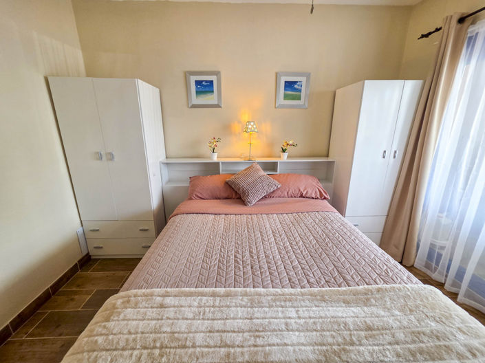 Image No.34-2 Bed Property for sale