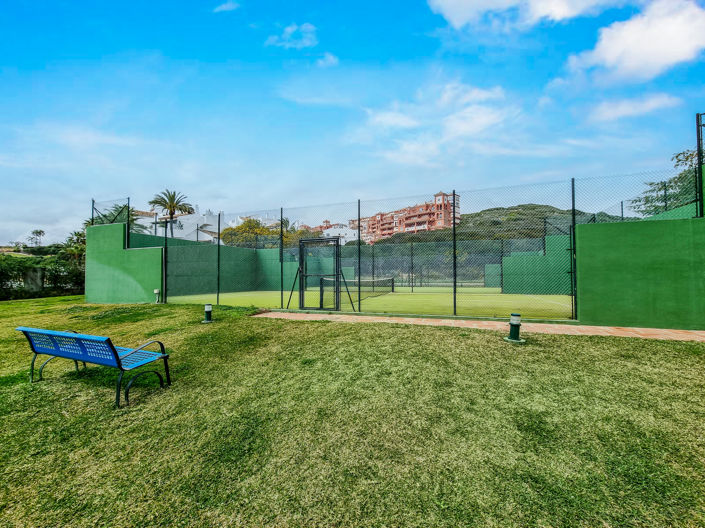 Image No.40-2 Bed Property for sale