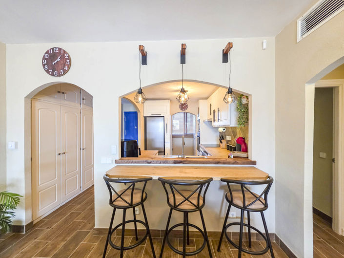 Image No.5-2 Bed Property for sale