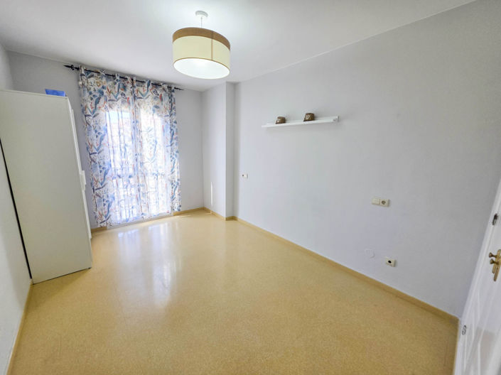 Image No.17-2 Bed Apartment for sale