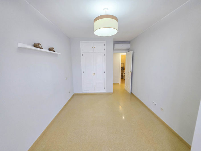 Image No.19-2 Bed Apartment for sale