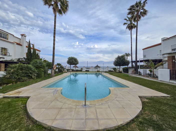 Image No.18-5 Bed Townhouse for sale