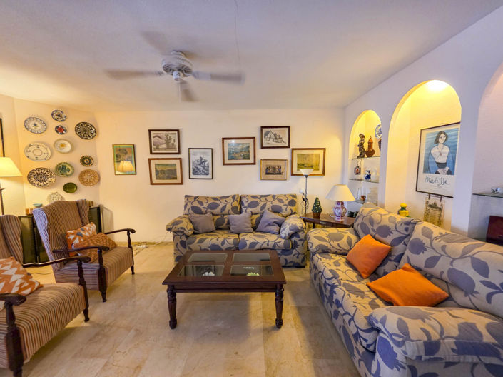 Image No.27-5 Bed Townhouse for sale