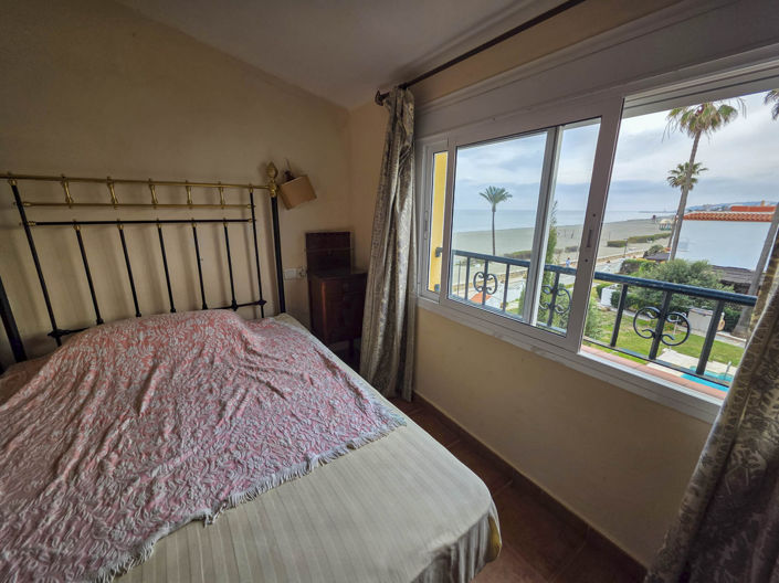 Image No.37-5 Bed Townhouse for sale