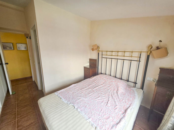 Image No.38-5 Bed Townhouse for sale