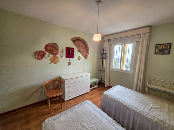 Image No.41-5 Bed Townhouse for sale