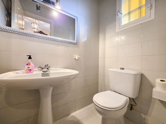 Image No.8-5 Bed Townhouse for sale