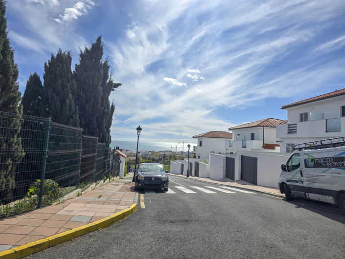 Image No.28-4 Bed House for sale