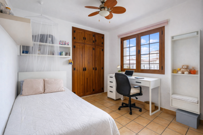 b98le8d7m9k3degpefzhs0lif8u4xzvzhwxtmggyekxx9