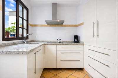 b98le8d7m9k3degpefzhs0lif8u4xzvzhwxtmggyekxx9