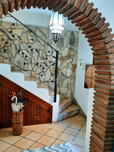 Image No.5-2 Bed Townhouse for sale