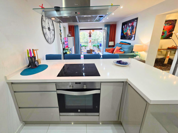 Image No.31-3 Bed Apartment for sale