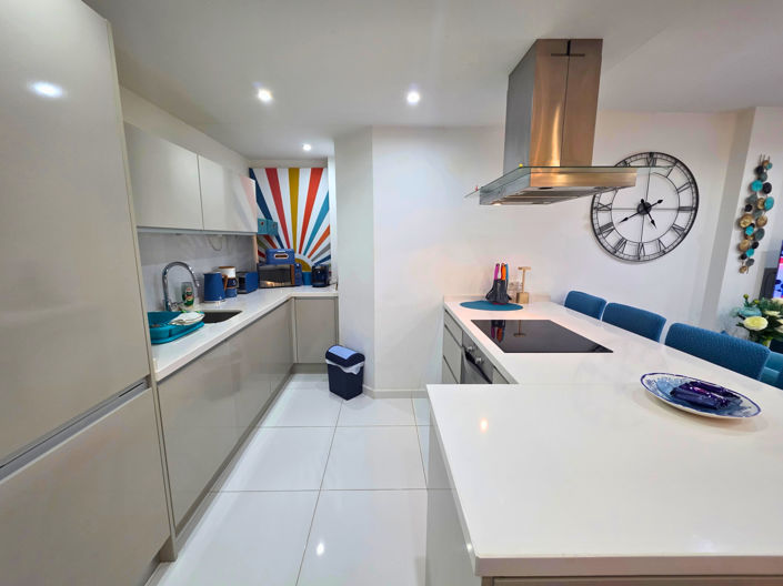 Image No.5-3 Bed Apartment for sale