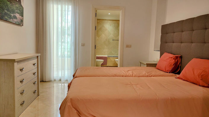 Image No.29-3 Bed Apartment for sale