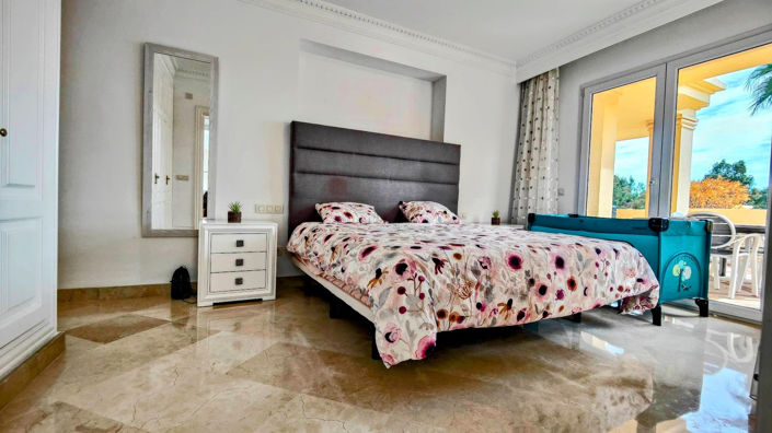 Image No.8-3 Bed Apartment for sale