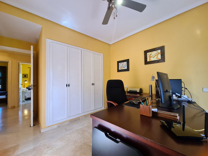 Image No.13-3 Bed House for sale