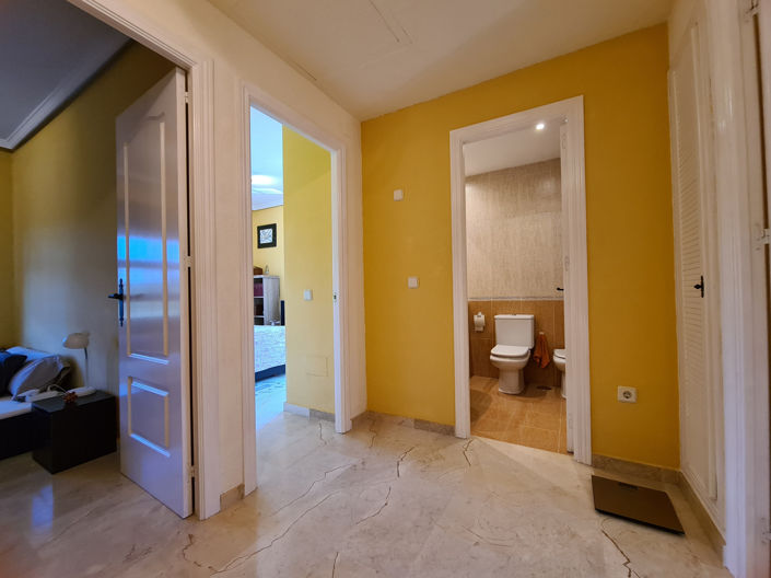 Image No.37-3 Bed House for sale