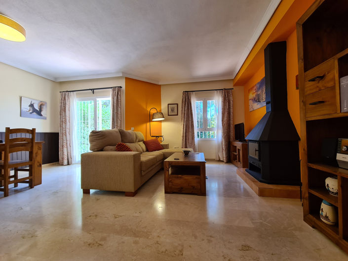 Image No.45-3 Bed House for sale