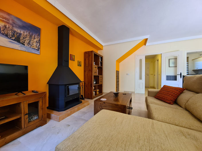 Image No.46-3 Bed House for sale