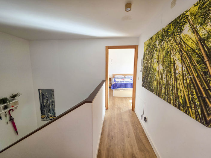 Image No.12-2 Bed House for sale