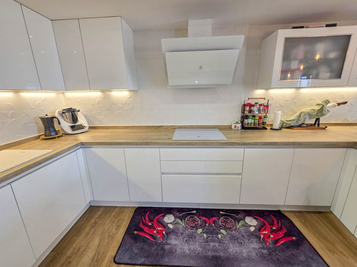 Image No.35-2 Bed House for sale