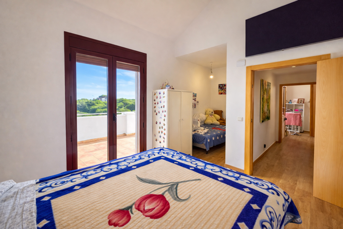 Image No.39-2 Bed House for sale