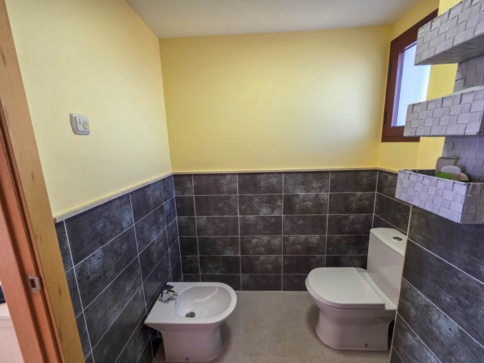 Image No.47-2 Bed House for sale