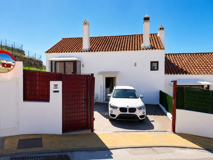 Image No.48-2 Bed House for sale