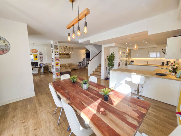 Image No.6-2 Bed House for sale