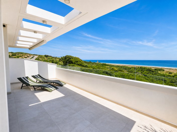 Image No.12-3 Bed Property for sale