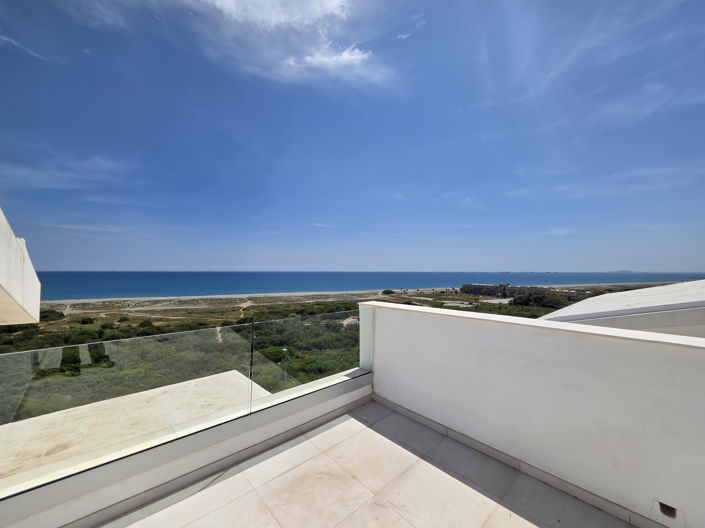Image No.21-3 Bed Property for sale