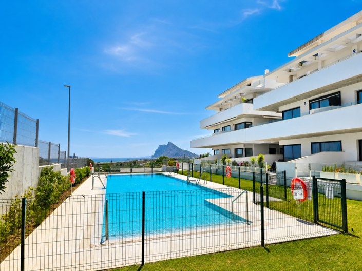 Image No.23-3 Bed Property for sale