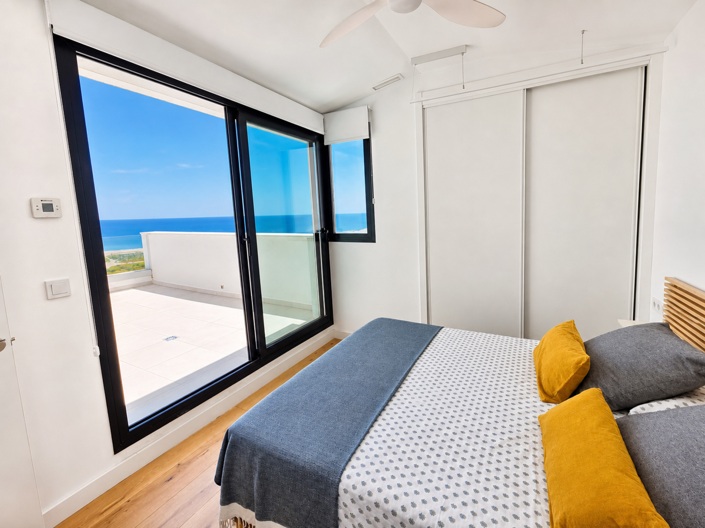 Image No.46-3 Bed Property for sale