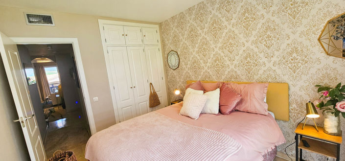 Image No.26-2 Bed Apartment for sale