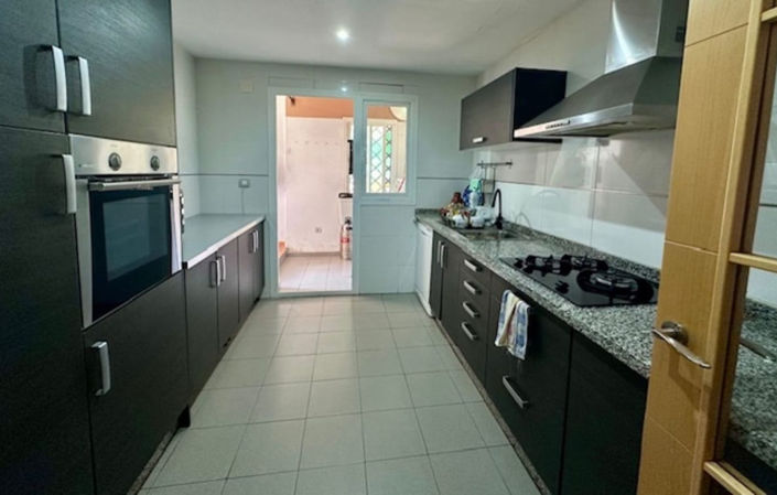 Image No.4-3 Bed Property for sale