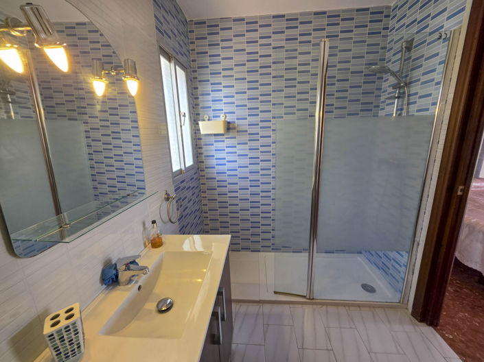 Image No.40-3 Bed House for sale