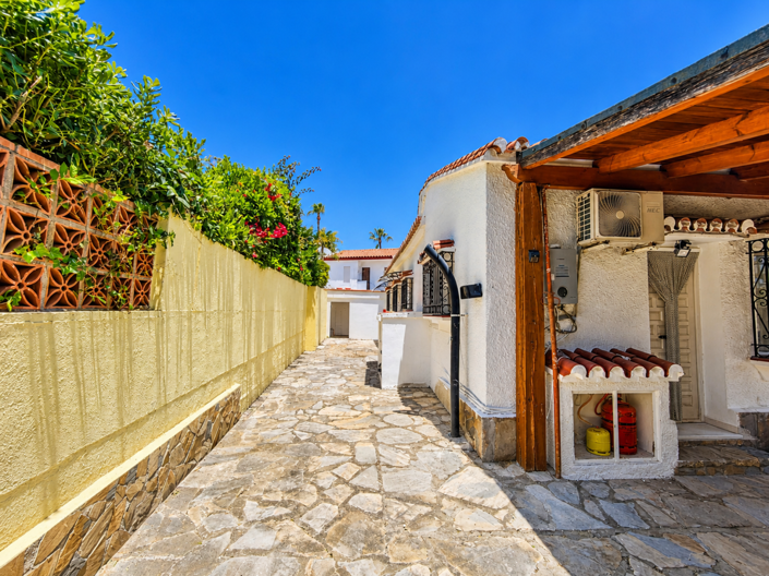 Image No.23-3 Bed House for sale