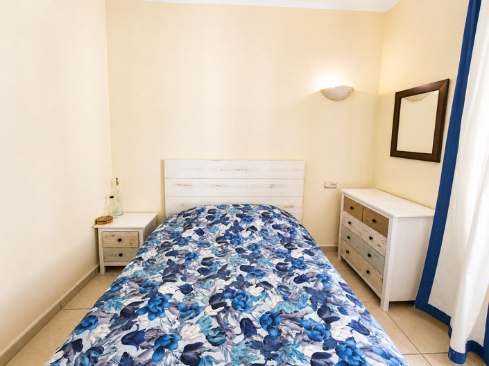 Image No.28-3 Bed House for sale