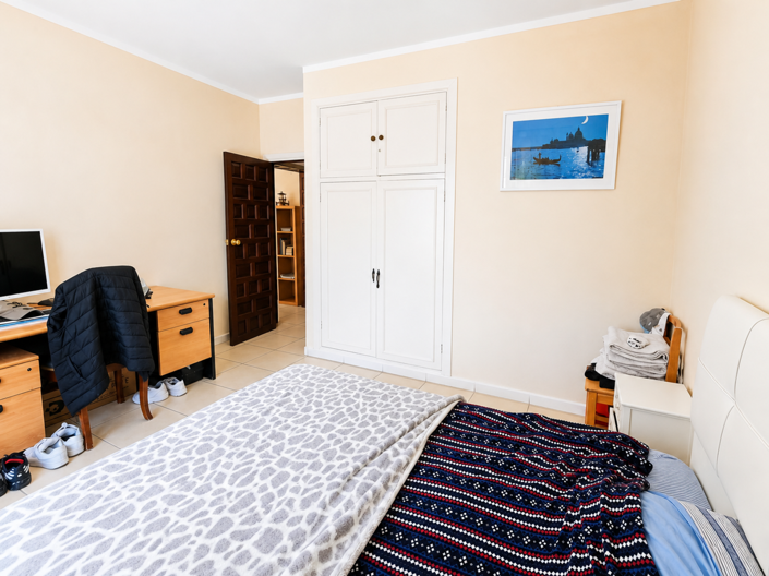 Image No.30-3 Bed House for sale